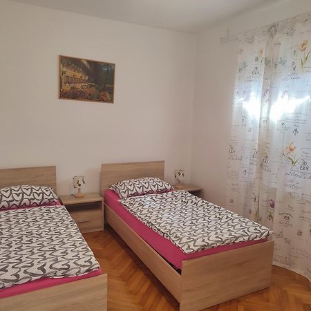 Apartments Sandra Poreč Cameră foto